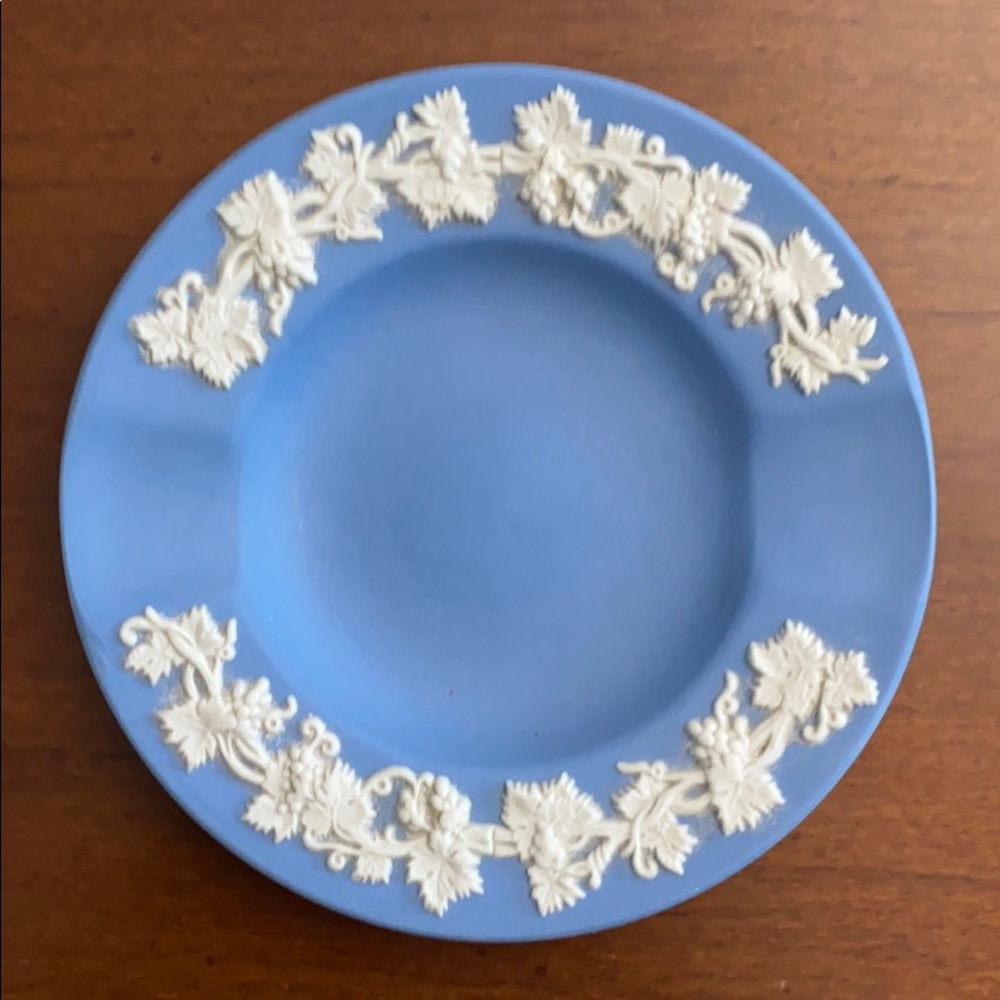 3” Wedgwood Blue Jasperware Ashtray / Trinket Dish